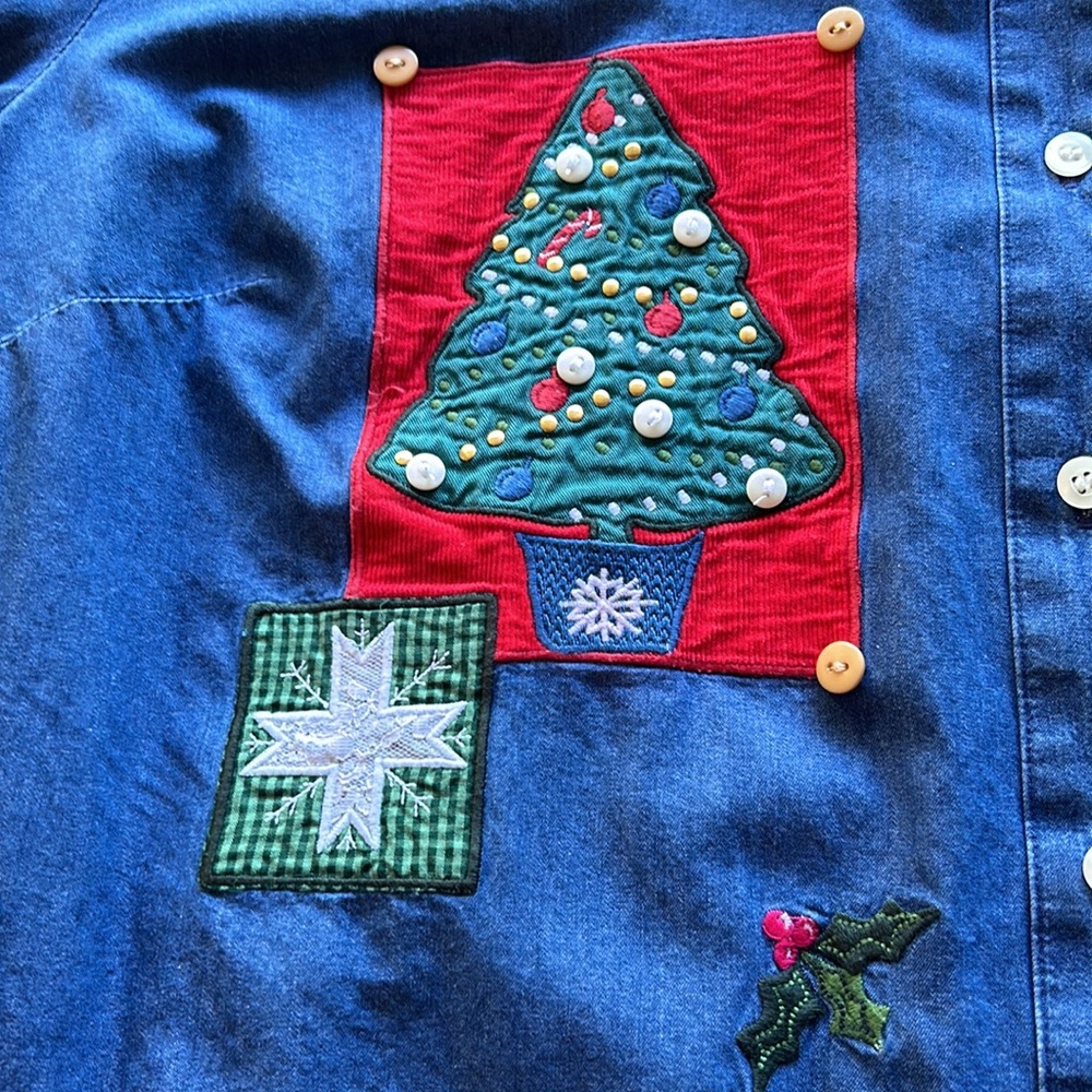 EUC Karen Scott Plus size winter denim embroidered shirt- Size 1X. - Picture 5 of 9
